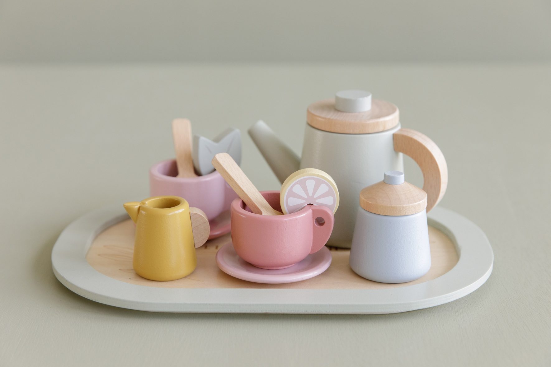 LITTLE DUTCH. Wooden tea service set