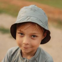 little-dutch-sonnenhut-wendbar-turtle-island-olive-moodbild-01-CL40403118