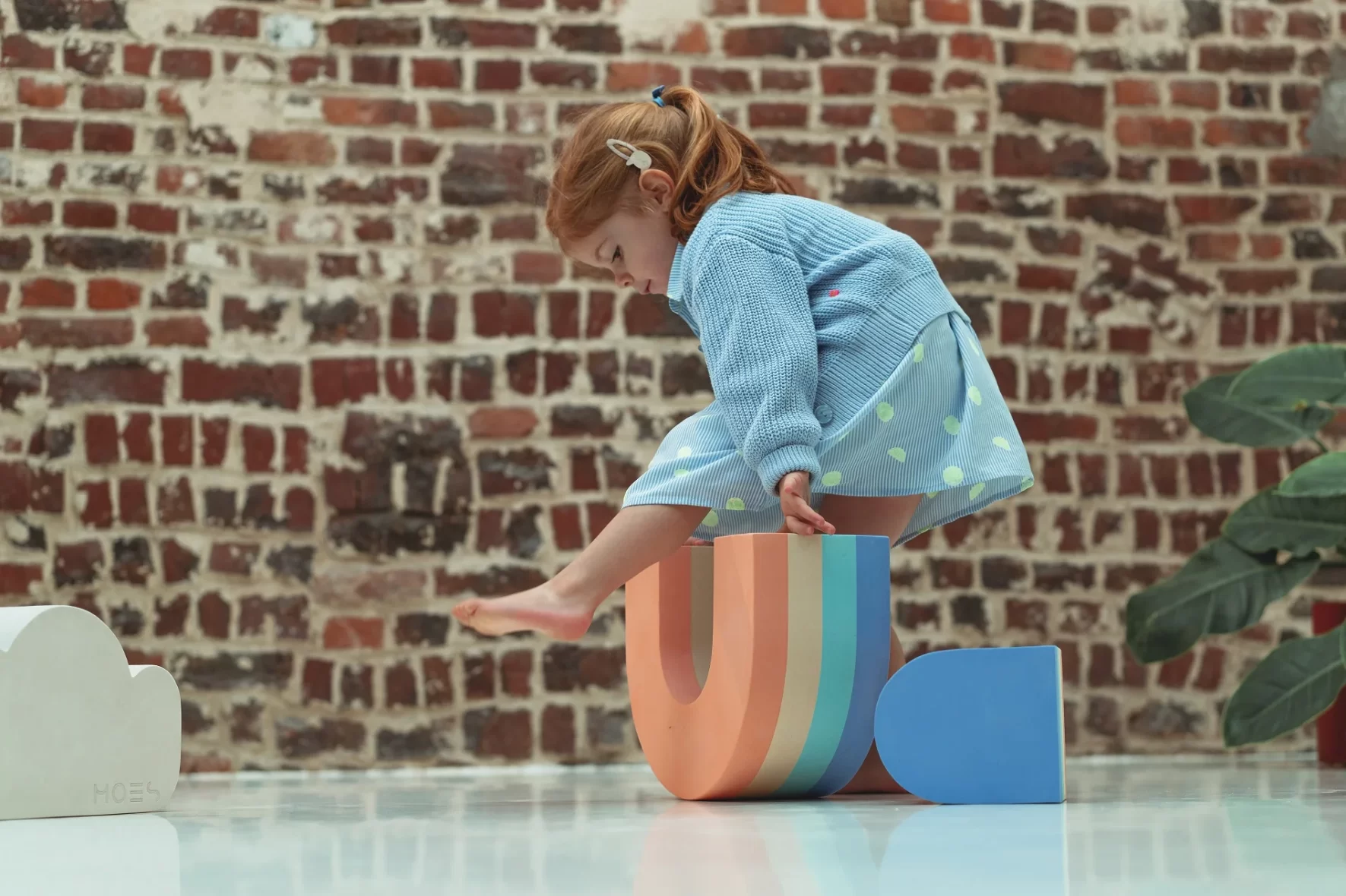 MOES. Σετ τουβλάκια ουράνιο τόξο