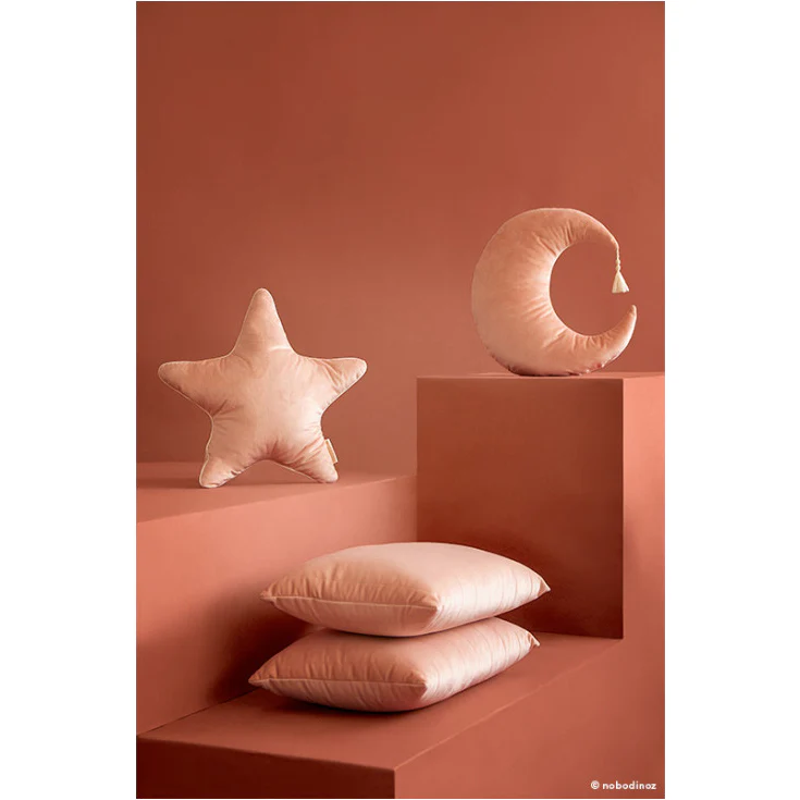 nobodinoz-star-velvet-cushion-bloom-pink-_4_900x