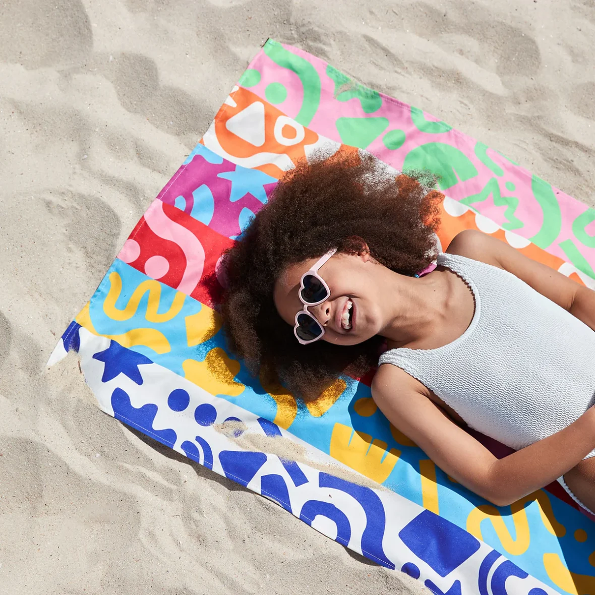 03_KIDS_26FAMILY24-TOWLB-KID-POWPOS-030-SQ-X3_d4c71b11-2903-4cc0-9d78-621a4372ef4e_1800x1800