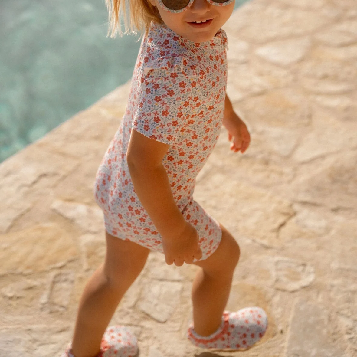 0028690_strandschoenen-meerkleurig-sunny-flowers