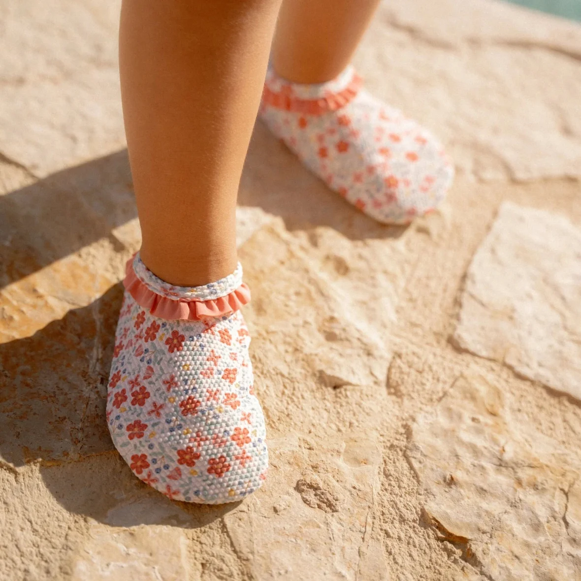0028691_strandschoenen-meerkleurig-sunny-flowers