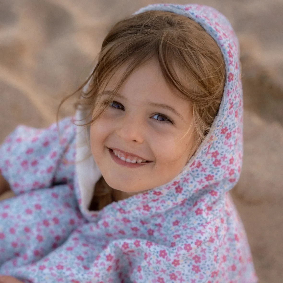 0028731_badponcho-meerkleurig-maat-one-size-sunny-flowers