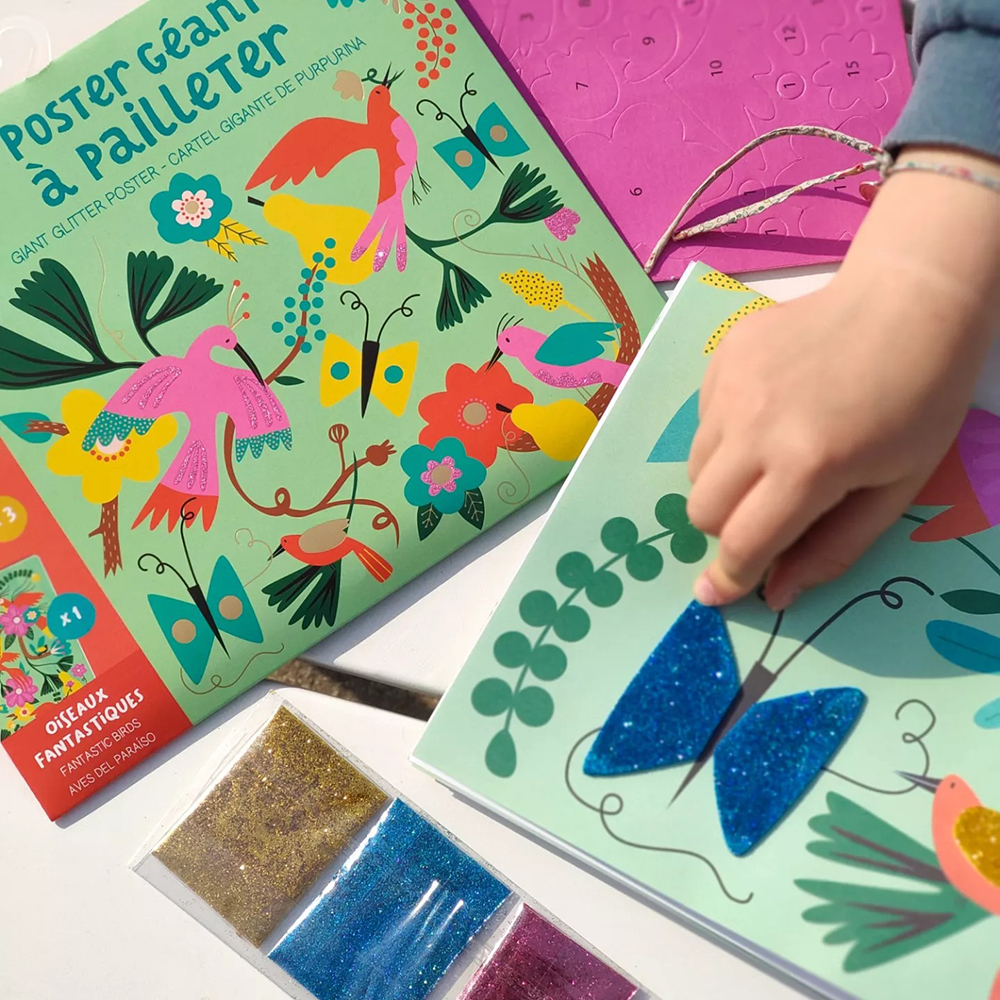 poster-geant-a-pailleter-2-1000×1000-1