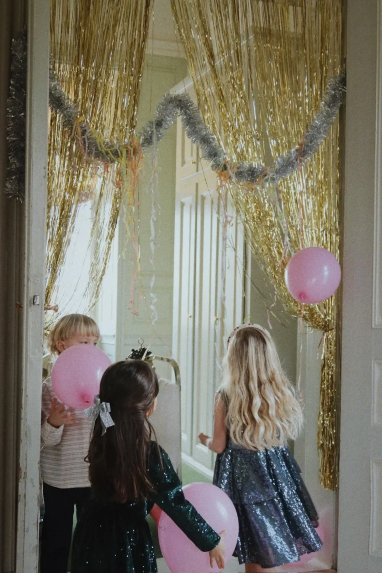 MOOD_KS104421_S15004_KS104300_P25073_KS104464_S20058_1_250923091946_54bf2b8f-9112-4e08-a284-0dad17149a56