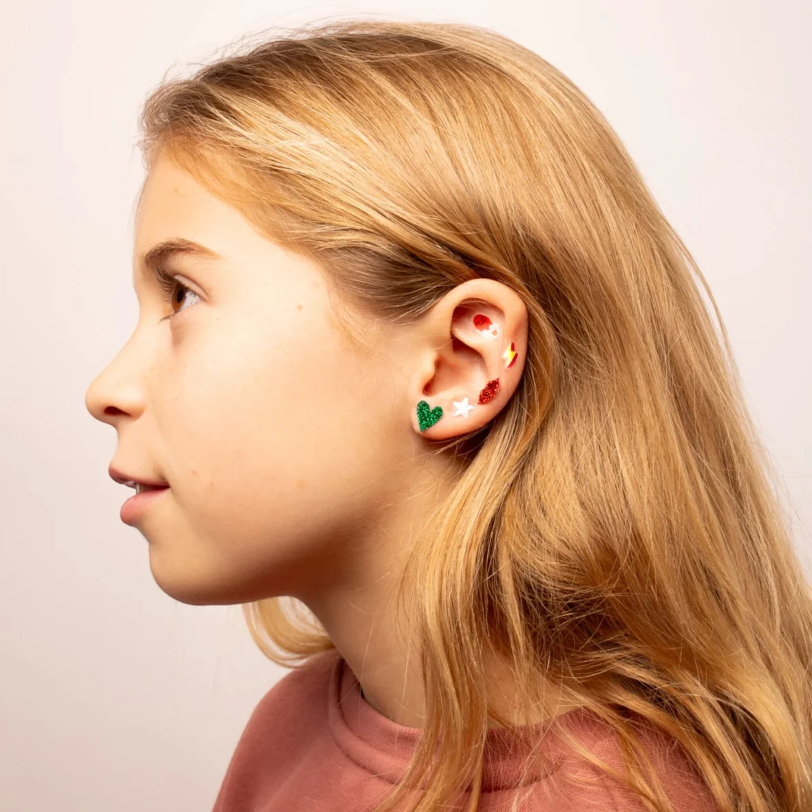 OMY-EAR0201_03_1440x